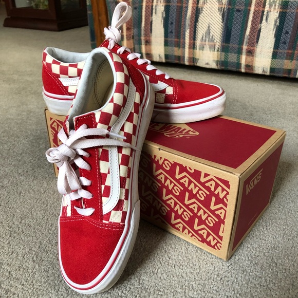 Vans Shoes - OLD SKOOL RED CHECK VANS 🍒